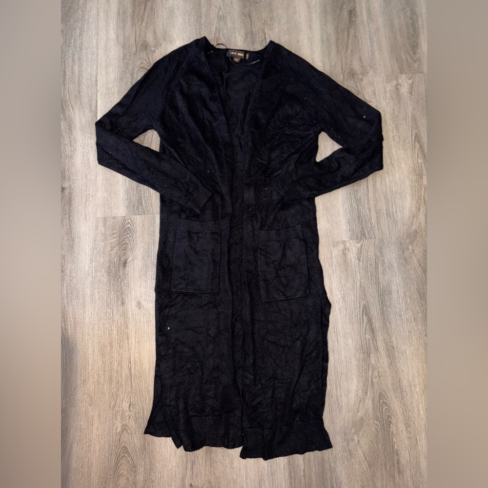 Love Tree : Black Cardigan W/ Side Slits